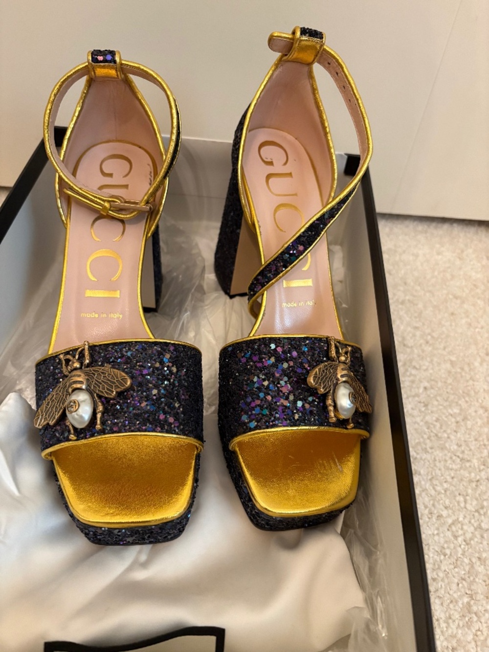 Brand new Gucci sparkling heels with bee
